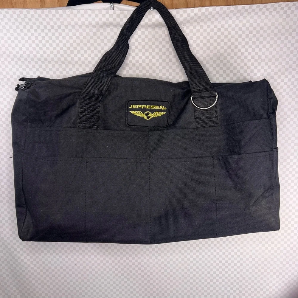 Jeppesen Flight Duffle Overnight Bag Pilot Aviation Black‎ 16x9x5 1/2” Dual Zip